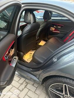 Mercedes C200 2025